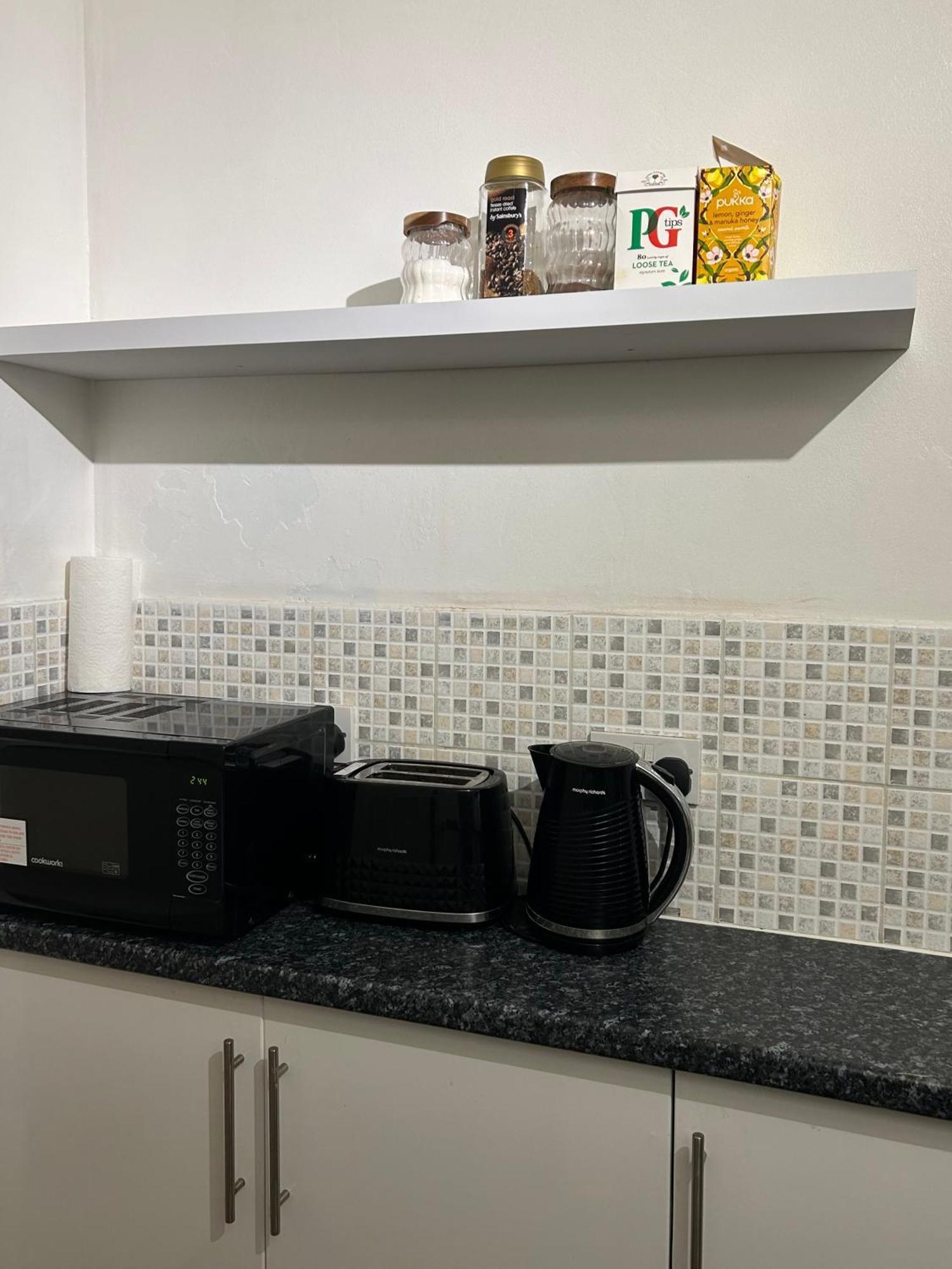 One Bedroom Flat In Chiswick W4 런던 외부 사진