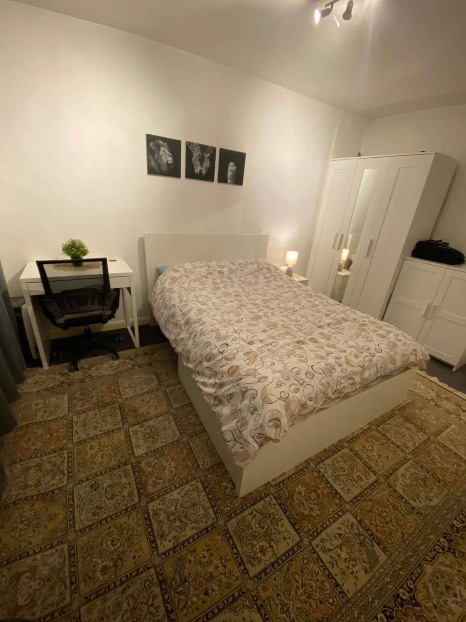 One Bedroom Flat In Chiswick W4 런던 외부 사진