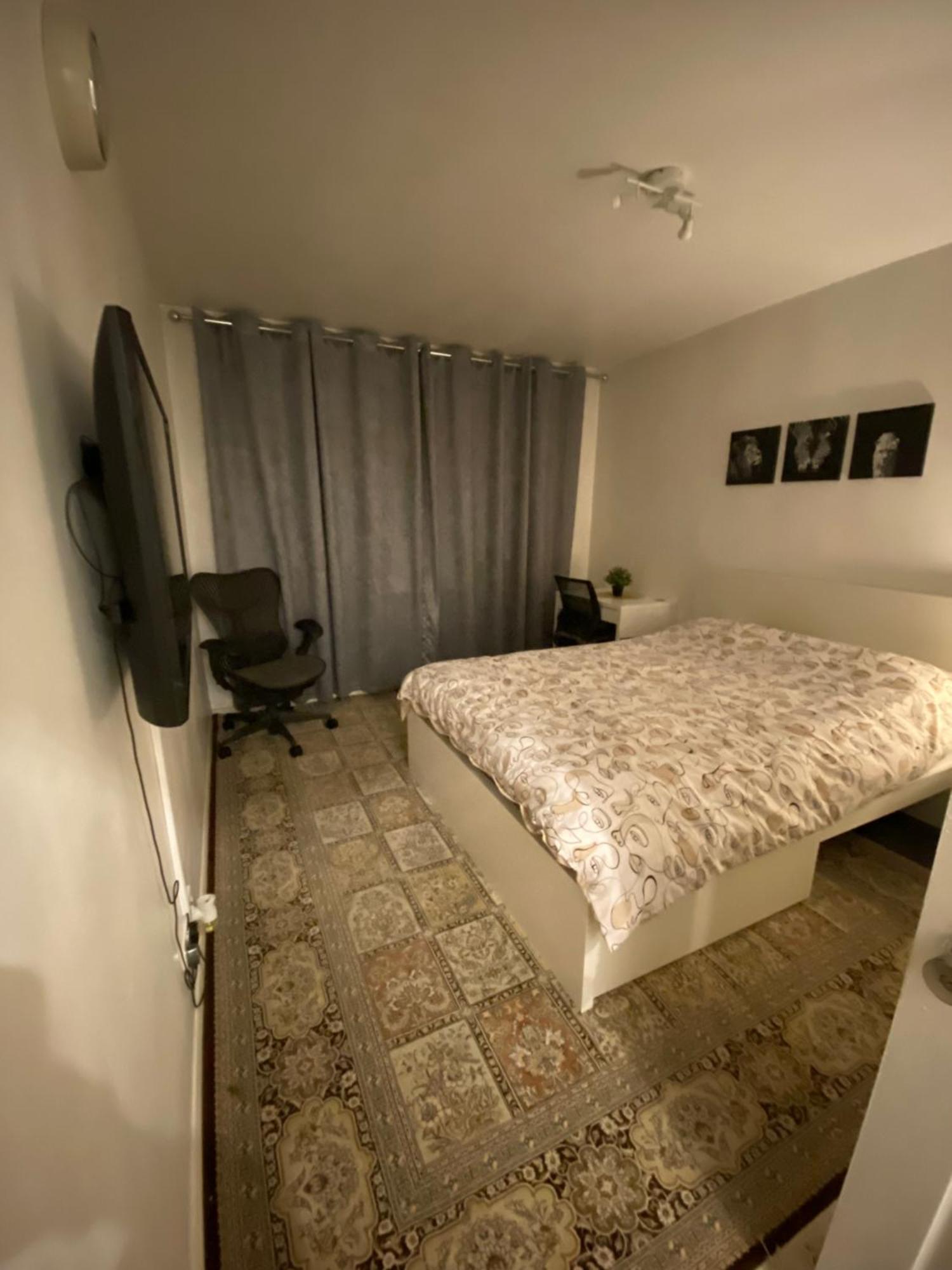 One Bedroom Flat In Chiswick W4 런던 외부 사진